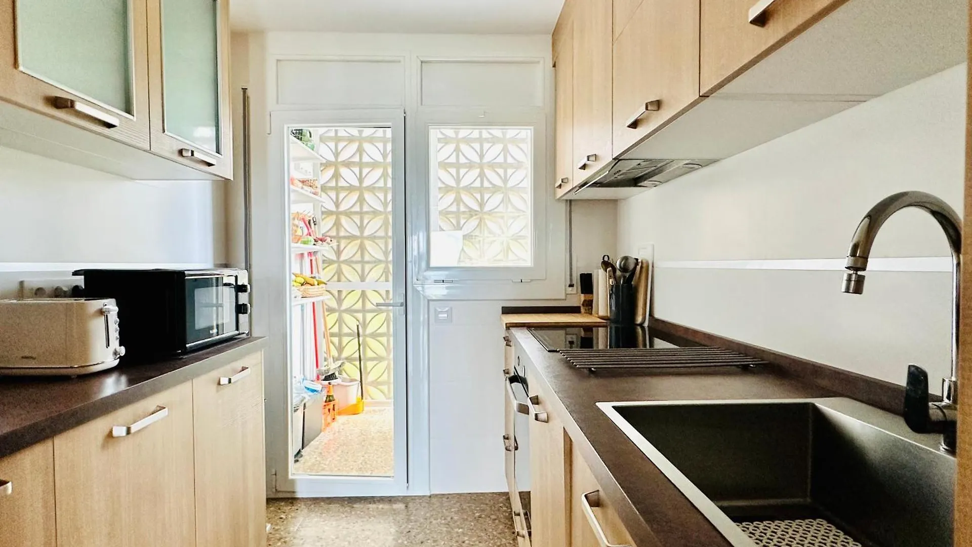 Global Immo 3387 Corsario Apartman Roses
